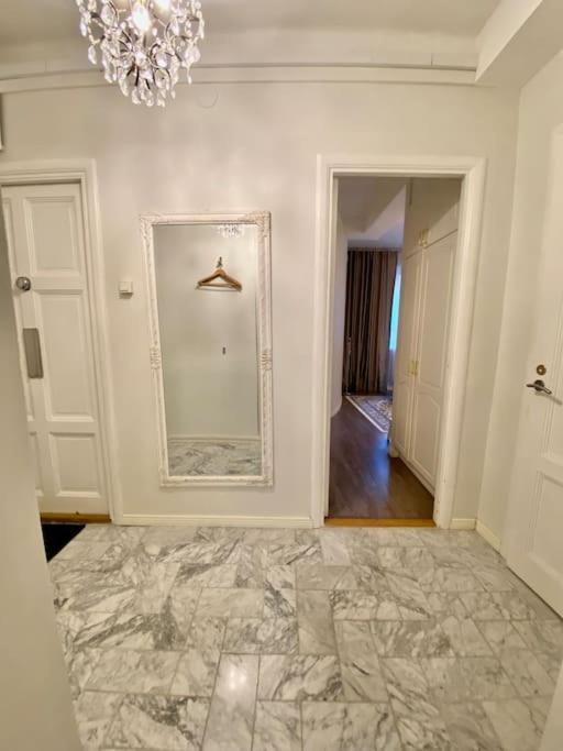 Glorious Apartment In Hakaniemi Helsinki Buitenkant foto